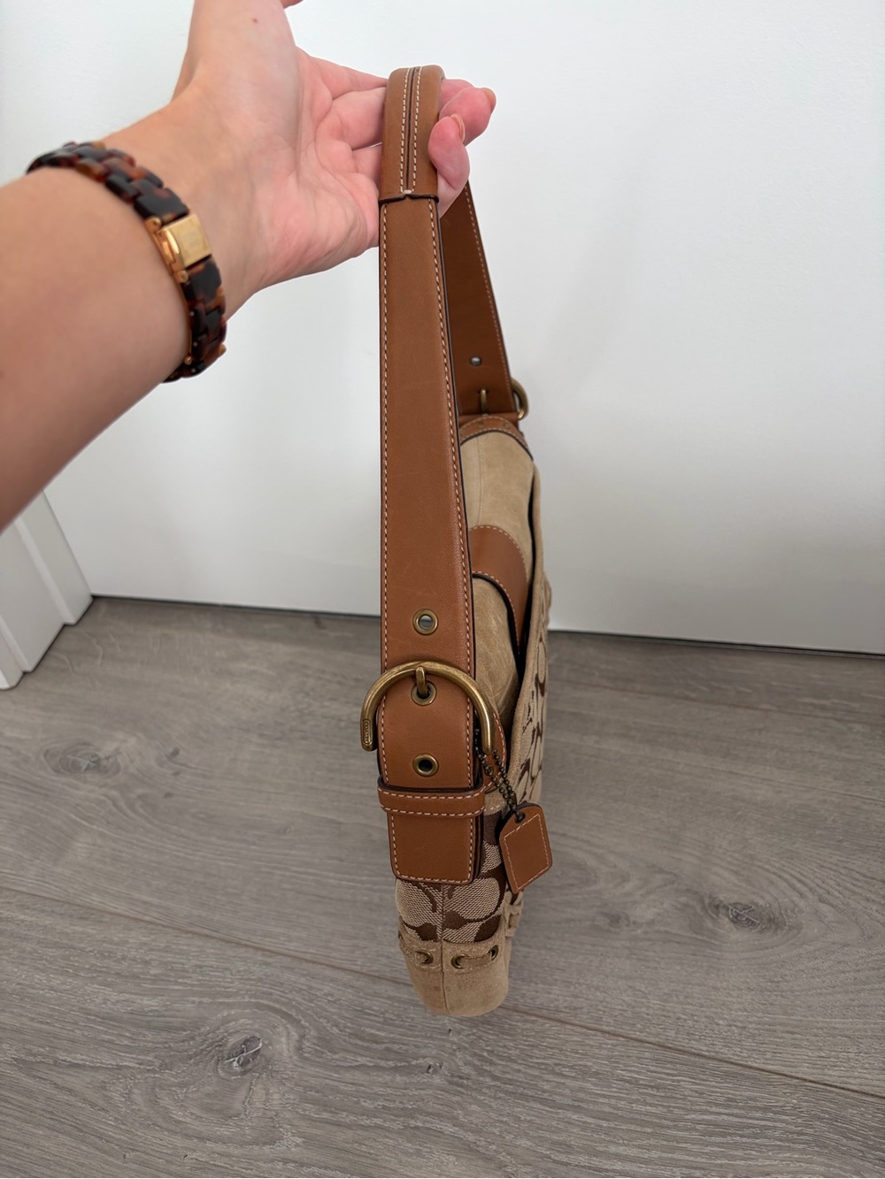 Coach Vintage Y2K Signature Canvas and Suede Shoulder Bag - Picture 4 of 15